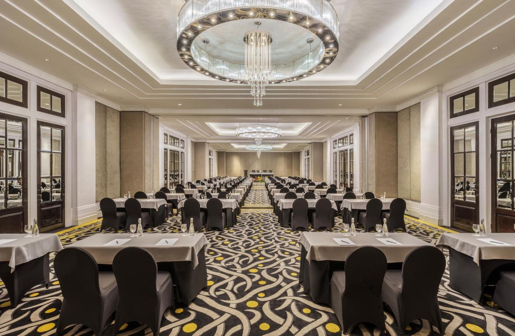 Hotel Ciputra World Surabaya Managed By Swiss-Belhotel International Exteriér fotografie