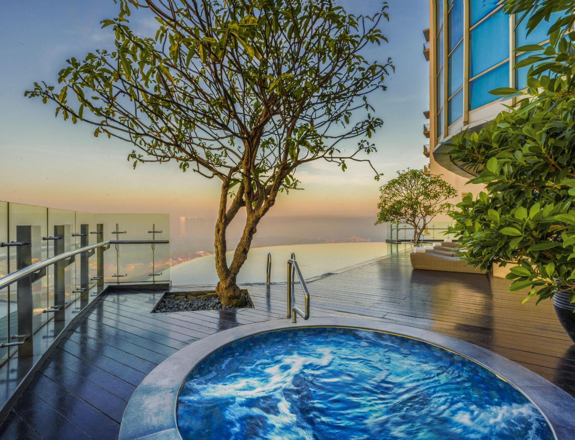 Hotel Ciputra World Surabaya Managed By Swiss-Belhotel International Exteriér fotografie